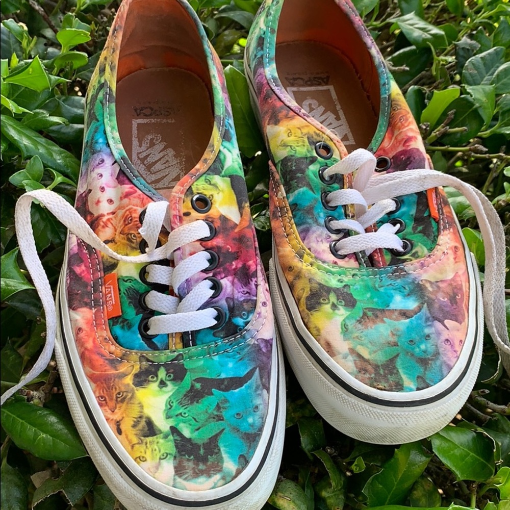 Unisex ASPCA (cat) Vans men’s 8.5 women’s 10